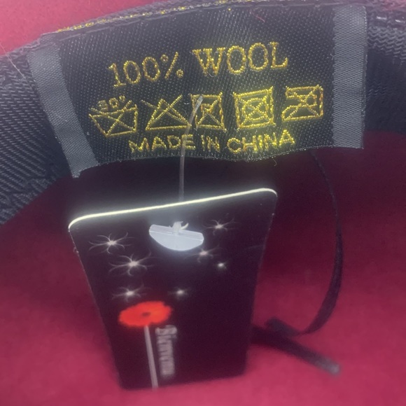 Bienvenu NWT Dark Red Wool Hat - Picture 7 of 12